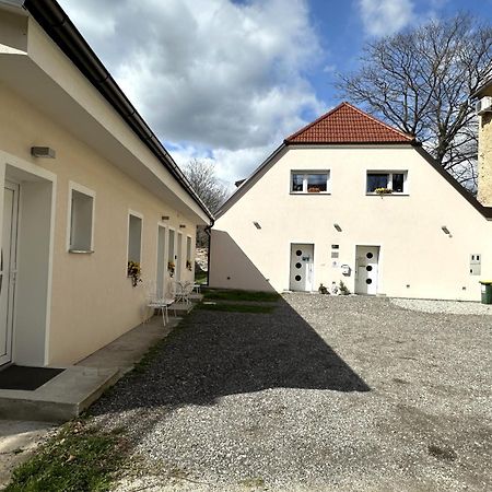Апартаменты Om Yoga Center Словенска-Бистрица Экстерьер фото