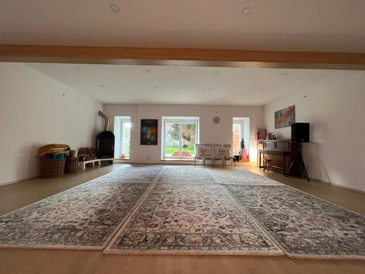 Апартаменты Om Yoga Center Словенска-Бистрица Экстерьер фото